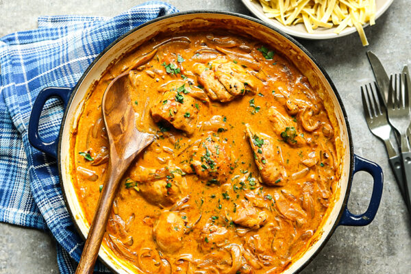 Paprikash Pedas: Hidangan Khas Hungaria yang Menggugah Selera